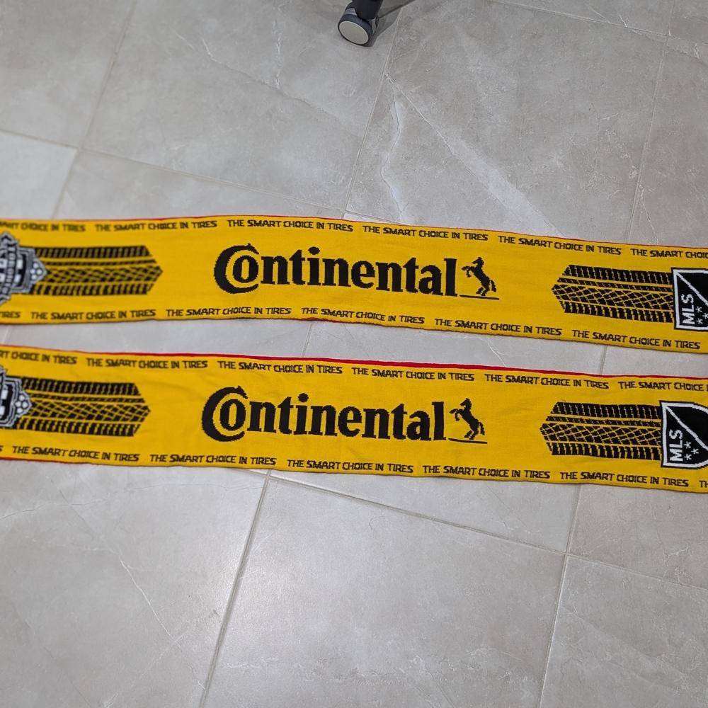 Toronto FC Scarf - 2pcs - Picture 2 of 2